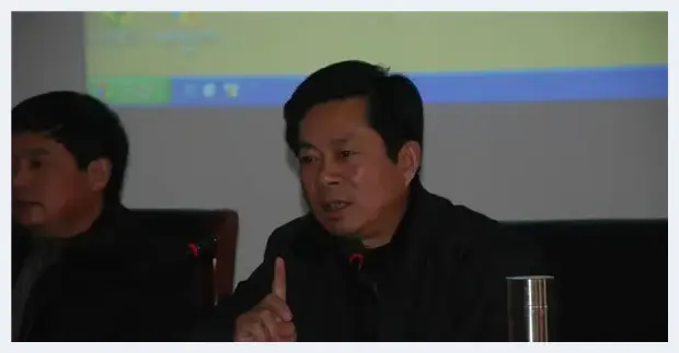 追根朔源探镇平玉文化产业形成之根本 ——访镇平玉文化发展促进会常务副会长甘海燕  | 美术趣闻