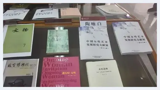 揭秘中国古代女性艺术：卫铄工书法 和政公主善绘 | 艺术品趣闻