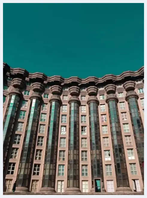 他让建筑突破了界限 | 美术品档案