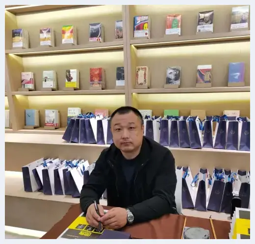 第九届“鸿儒杯”海峡两岸书画大赛专家评审名单揭晓 | 美术品新闻