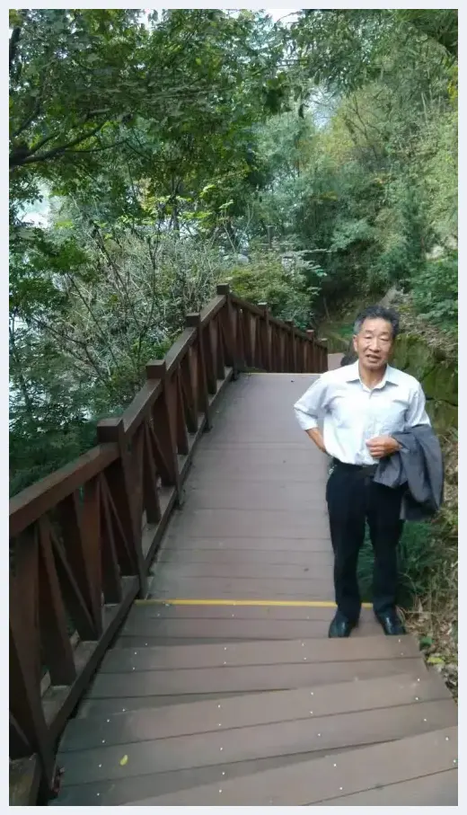第九届“鸿儒杯”海峡两岸书画大赛专家评审名单揭晓 | 美术品新闻