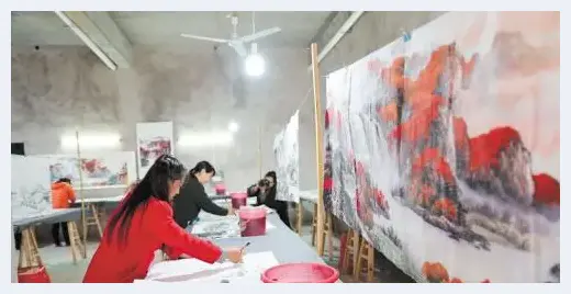 湖南浏阳农民放下锄头拿起画笔 水墨画行销国内外 | 美术品趣闻