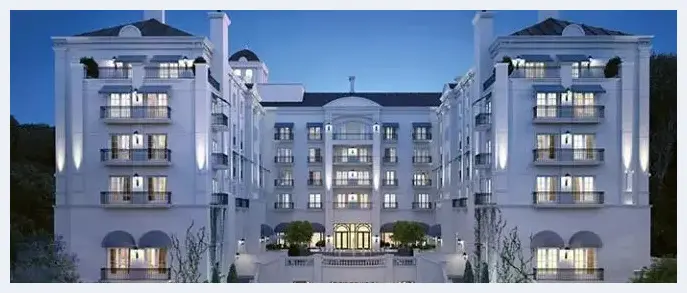他把别人送给未婚妻的礼物改建成了巴西的风景线 | 艺术品杂谈