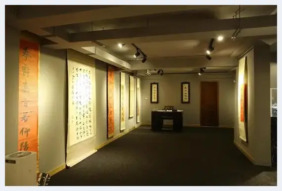 看互联网如何消灭艺术阶级 | 美术品杂谈