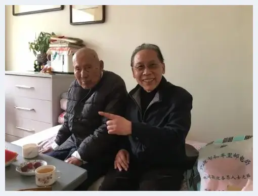王景山拜望裱画大师刘金涛先生 | 美术品收藏