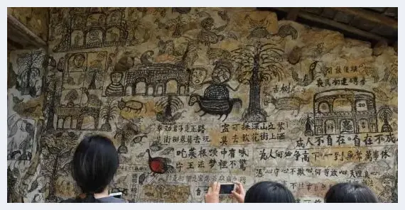 重庆8旬老人家中围墙毛笔涂鸦 画大猫吓老鼠 | 美术品文摘