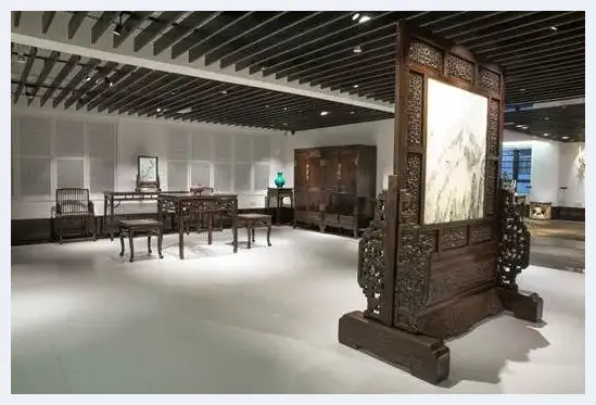 异曲同工：18世紀中法古代家具艺术展开幕 | 红木