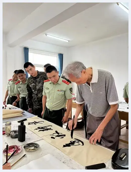 第十一届“鸿儒杯”海峡两岸书画大赛决赛获奖名单揭晓 | 美术品欣赏