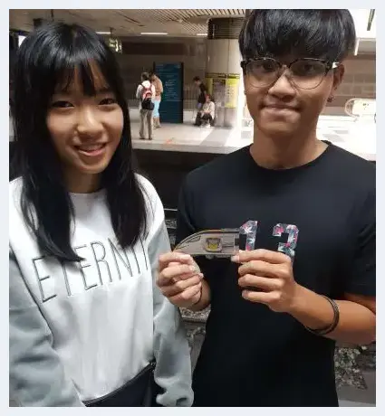 中国动车组首次登上马来西亚国家邮票 | 艺术品杂谈