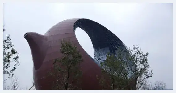 江苏无锡现紫砂壶形状建筑 | 美术品文摘