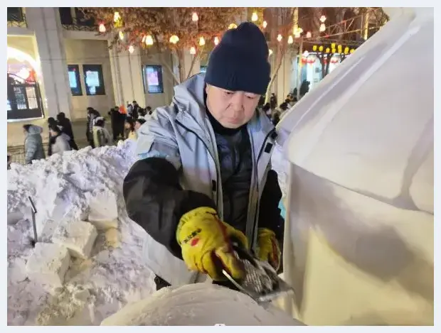 时光里丨哈尔滨雕雪人 | 美术品报道