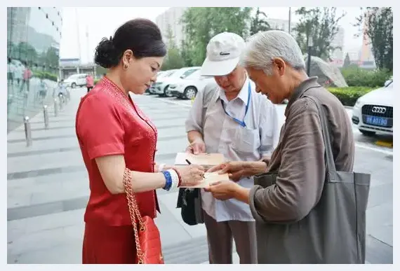 纪念抗战70周年，韩宁宁用书法表现京剧神韵 | 美术品收藏