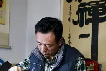 严伟：孜孜以求的紫砂寻梦者[图文]