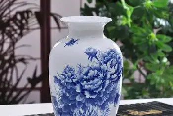 陶瓷青花装饰中独特的花鸟题材[图文]