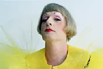 格雷森·佩里（Grayson Perry）的陶器/淘气世界[图文]